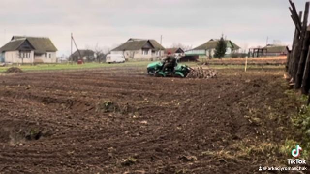 Трактор из луаза смотреть онлайн