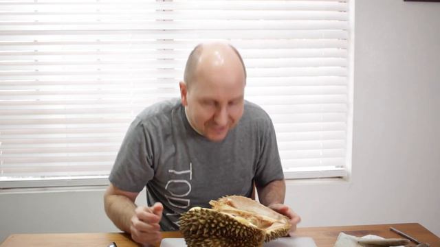 How to Eat Durian | Eating Durian King of Fruits | World's Smelliest Fruit смотреть онлайн