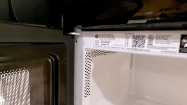 How to Remove a Microwave Door (GE) смотреть онлайн