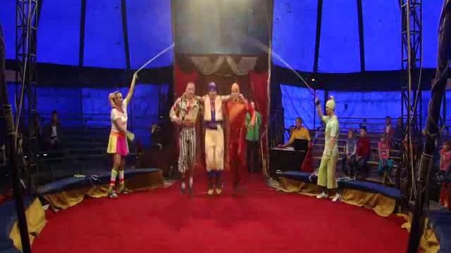Акробаты на скакалках - Acrobats on the rope смотреть онлайн