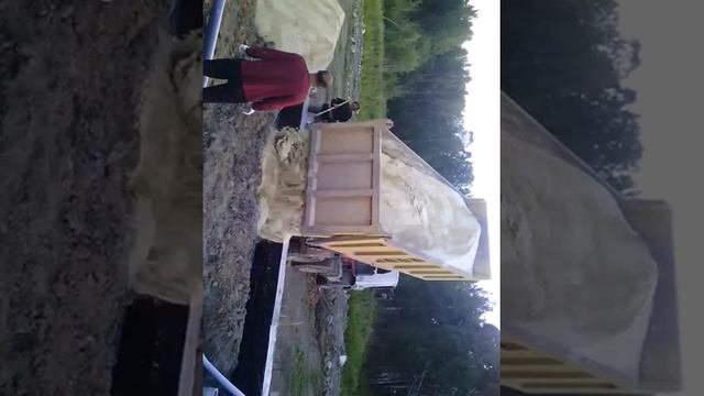 УралАвтоСтрой. Доставка отсева 38 м3 в пос. Коптяки. смотреть онлайн