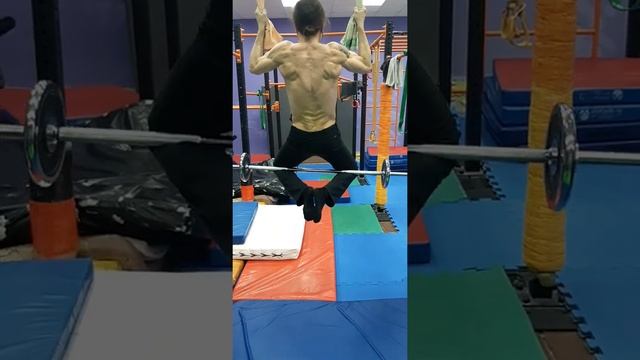 НеОбычные ПодТягивания на Полотенцах с ДополниТельным Весом в Зале ФВСА. СКК "Вместе" смотреть онлайн