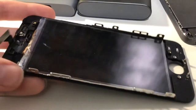 Что внутри дисплея iPhone и зачем это необходимо? смотреть онлайн