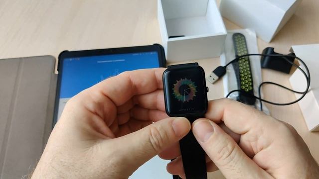 Смарт часы Amazfit Bip смотреть онлайн