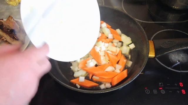 Видео рецепт приготовления шулюма: как просто готовить дикую утку с картошкой в горшочке в духовке смотреть онлайн