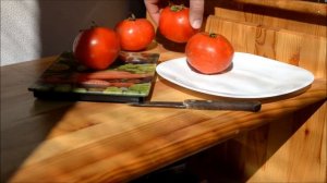 Томат "Джина ТСТ" — масса плодов и вид плодов на срезе