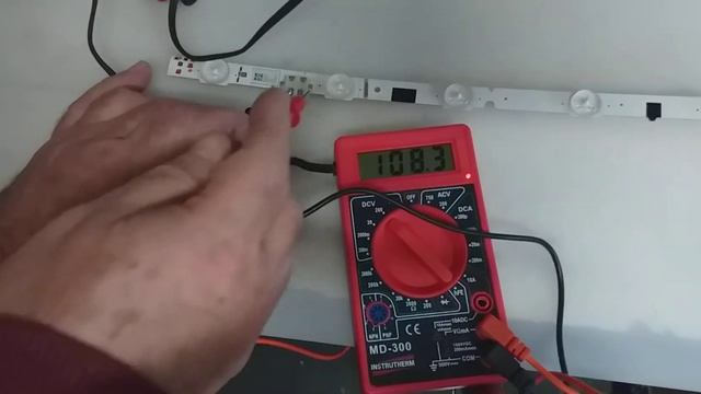 TESTE DE LEDS E BARRAS DE LEDS TV / MONITOR / CELULAR , DISPLAY A LED смотреть онлайн