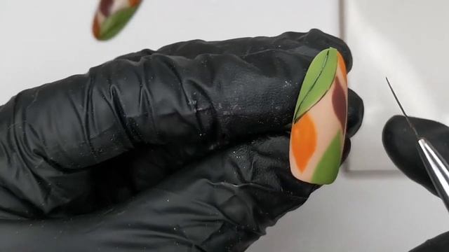 Bидеоурок. Рисуем листья гель лаком на ногтях. Мастер-класс по росписи на ногтях. смотреть онлайн