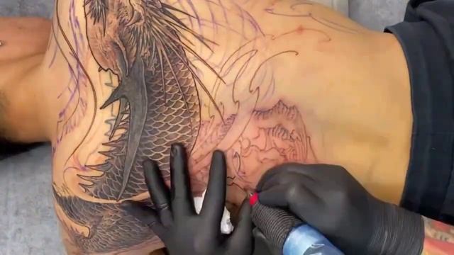 Cover Dragon Tattoo Timelapse - 3D Dragon Tattoo Full Back - Freehand Tattoo Skill by Trung Tadashi смотреть онлайн