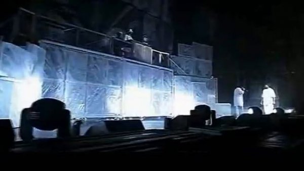 keep it gangsta Crip walk dance