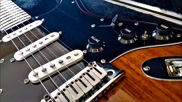 SQUIER SEYMOUR DUNCAN BRIDGE смотреть онлайн