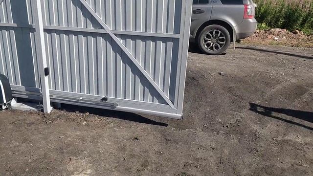 Забор из профнастила с откатными воротами в деревне Часовенское смотреть онлайн