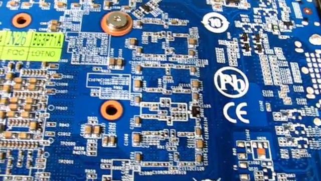 Gigabyte GTX 580 SOC смотреть онлайн