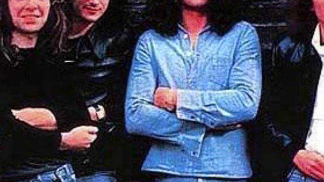 Ian Gillan VS Guitar смотреть онлайн