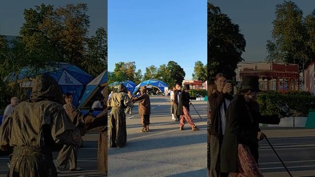Московский Урбанистический форум 2023 в Лужниках. Шоу и аниматоры на большой площадке. смотреть онлайн
