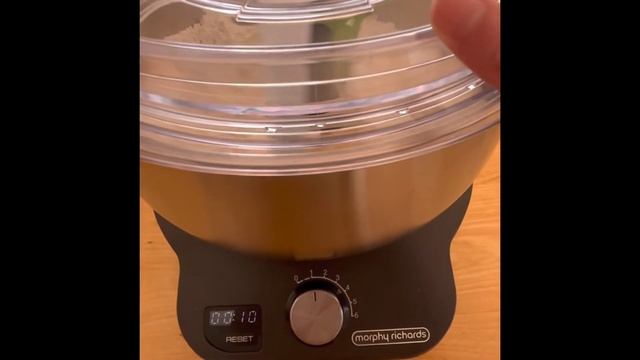 Morphy Richards Mixstar Stand Mixer смотреть онлайн