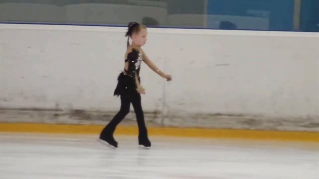 Костюм для фигурного катания чёрный смотреть онлайн