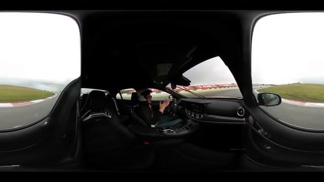 Боком по треку на новом E 63 612 сил + камера 360 градусов!) Тест драйв Mercedes AMG E 63 смотреть онлайн