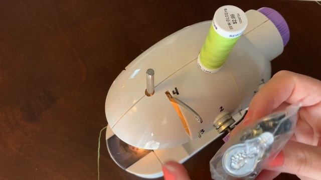 MINI Sewing Machine from AMAZON! Demo! Is it worth it?? смотреть онлайн