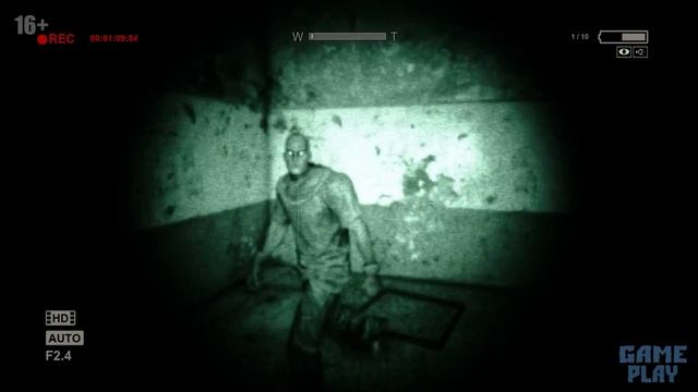 БЕГУЩИЙ ПО ЛАБИРИНТУ В OUTLAST: WHISTLEBLOWER смотреть онлайн