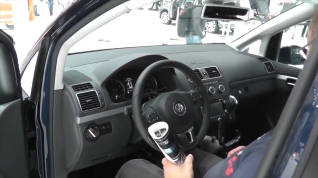Volkswagen Touran 2014 vs Tiguan 2014 смотреть онлайн