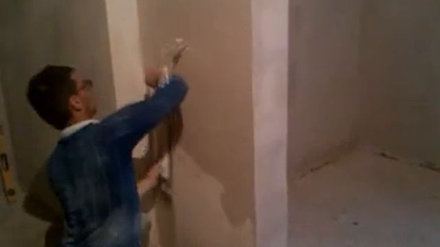 Стартовая штукатурка гипсом Knauf HP Start (под маяки) смотреть онлайн