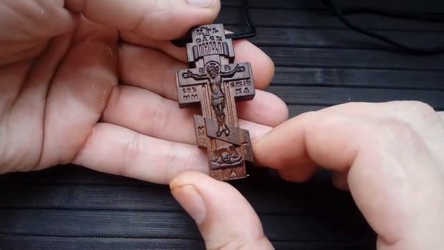 Нательный резной крест из дерева Обзор#48 смотреть онлайн