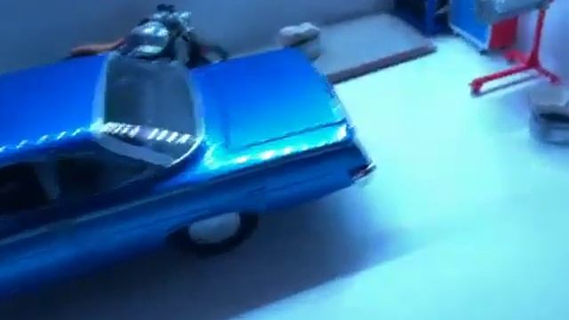 Maisto 1/18 1962 Chevrolet Bel-Air (Review) смотреть онлайн