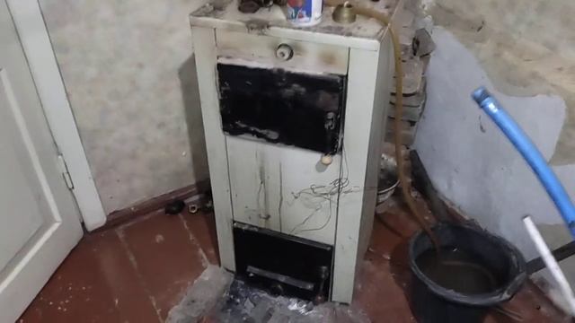 Что ставить печь буржуйка или водяной котёл? Частный дом страховочное отопление? смотреть онлайн