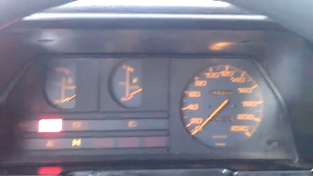 Mazda 626 GC FE 1986 холодный запуск -5 смотреть онлайн