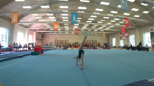 Спортивная гимнастика, ЦСКА! Вика плюс смотреть онлайн
