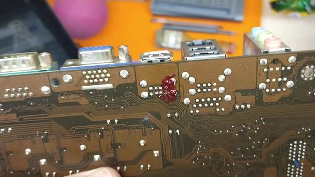 Замена сломанного USB порта на материнской плате в Броварах смотреть онлайн