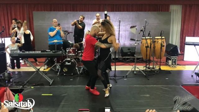 ATACA & LA ALEMANA [Bachata Touch] ✦ Salsitaly Winter Ed  2017 ✦
