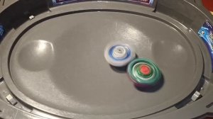 Экстремальные 1 МИНУТА vs 10 МИНУТ vs 1 ЧАС Бейблейд Челлендж!