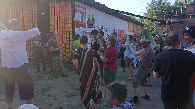 06»Платформа-22« вечер 2.07.22, танцы на площадке “Коты и куры” смотреть онлайн