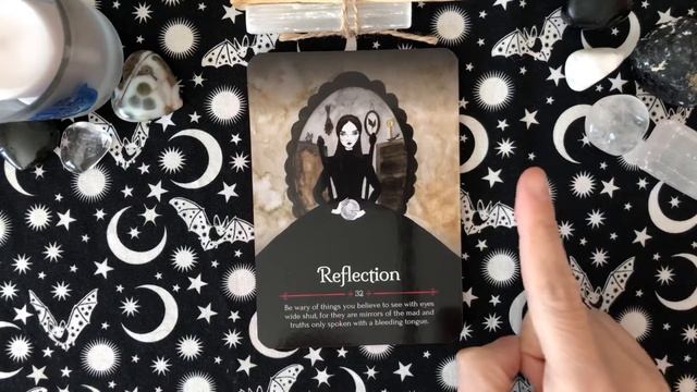Seasons of the Witch: Samhain Oracle смотреть онлайн