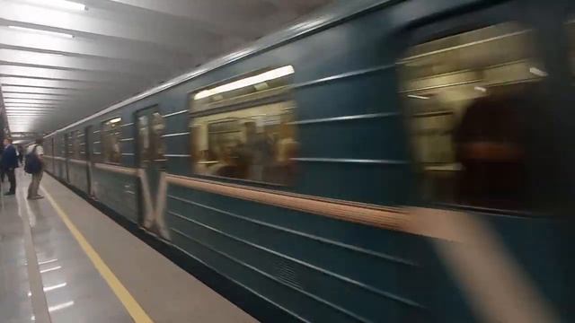 Отправление Номерного со станции метро Каширская смотреть онлайн