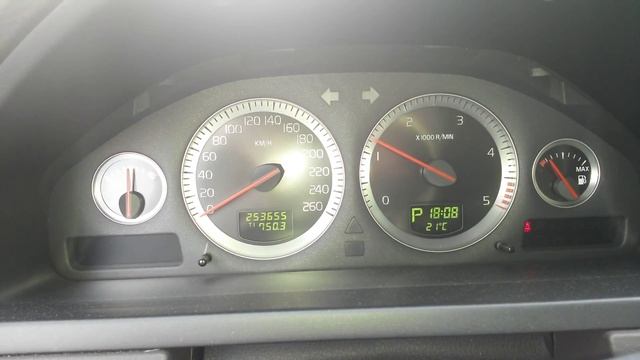 Volvo D5 engine problem - thud thud thud sound смотреть онлайн