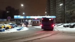 Единственный автобусный парк Москвы с газовыми автобусами: Выезд автобусов из "Зел. автокомбината".
