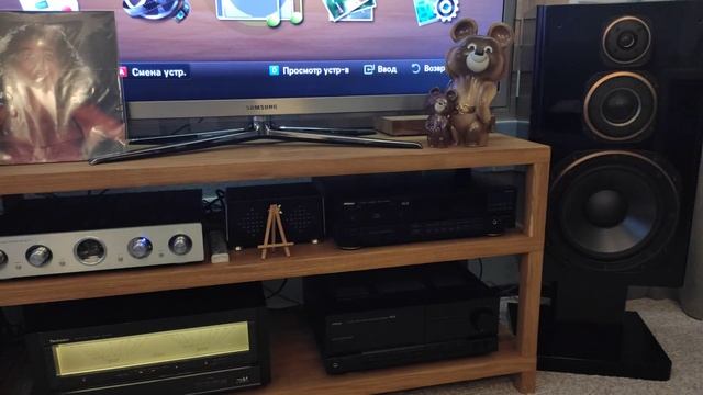 Sony PS-6750, Arcam RPhono, Technics SE-A100, Kenwood LS-G5000. Accept