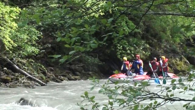 река Белая, порог Топоры. Виктор (май 2014) смотреть онлайн