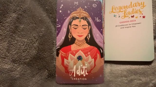 Oracle Deck review: Legendary Ladies Oracle Deck смотреть онлайн