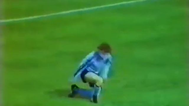 ⚪🟣 Real Madrid vs Borussia Monchengladbach ⚪⚫ |⚽⚽BREITNER SANTILLANA STIELIKE HEYNCKES⚽⚽| 1975-1976 смотреть онлайн