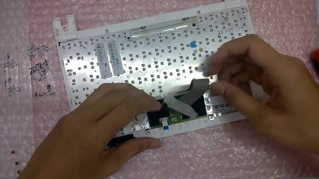 How to Replace Keyboard on Asus EeePC X101H laptop смотреть онлайн