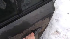 Видео: Как открыть левую заднюю дверь в Opel Astra H?