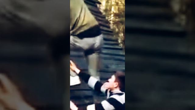 Влад Бахов. Бахромов сам вам сейчас укажет на прострел в брюках. Качество на макс. смотреть онлайн