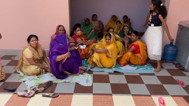 Влог 15. Обряд Халди(куркума) за несколько часов до свадьбы. В 3 ночи пошли в мандир для обряда смотреть онлайн