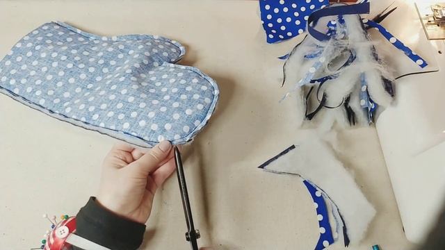 Рукавица-прихватка за 15 минут: очень простой способ пошива смотреть онлайн