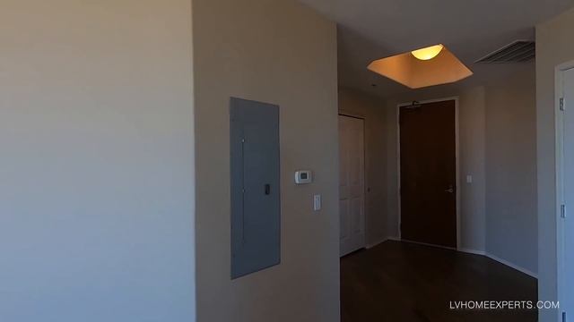 2463 Sqft Las Vegas High-Rise Strip View, Near Raider Stadium, $600K, 3BD, 3BA, 2CAR, 3 Balcony's смотреть онлайн