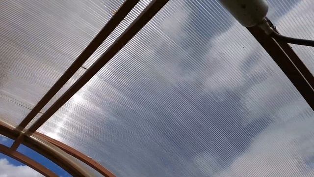 Умная теплица, капельный полив автопроветртвание... смотреть онлайн